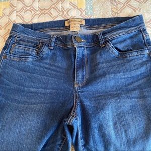 Democracy Girlfriend Jeans Size 10